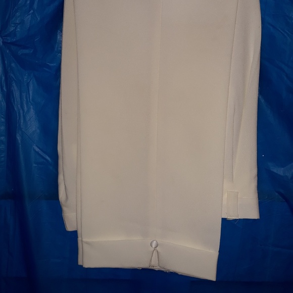 Cream 3 Button Single Breasted Tuxedo - Picture 3 of 5